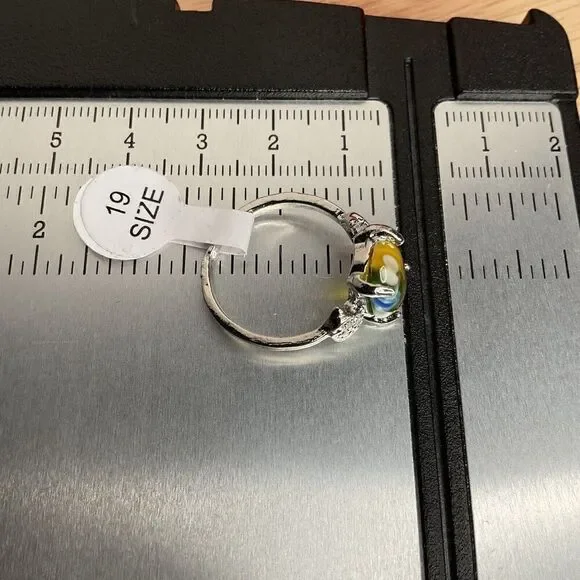 NWT Women’s Flowers Red Tumbled Stone Silver Steel Cute Ring Size 19/US10 - Picture 5 of 15